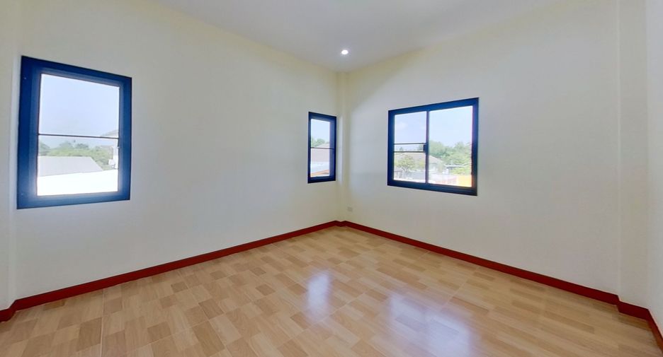 Casa en venta de 4 habitaciones en Doi Saket, Chiang Mai