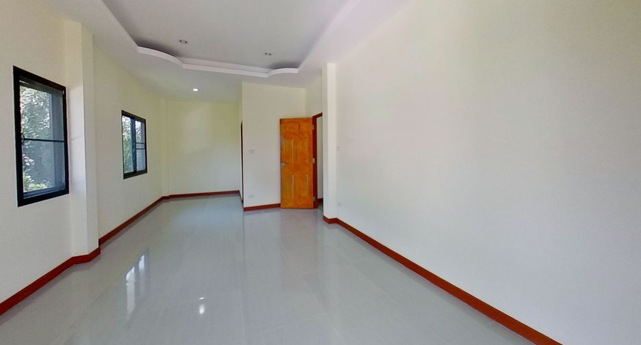 Casa en venta de 4 habitaciones en Doi Saket, Chiang Mai