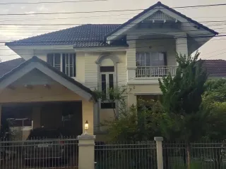 Casa en venta de 3 habitaciones en San Kamphaeng, Chiang Mai