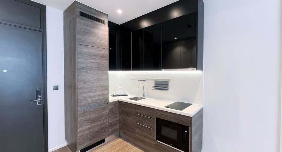 For rent 1 bed condo in Pathum Wan, Bangkok