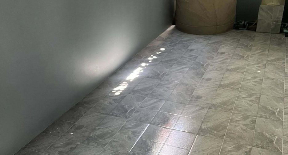 For rent 3 bedrooms townhouse in Lat Phrao, Bangkok