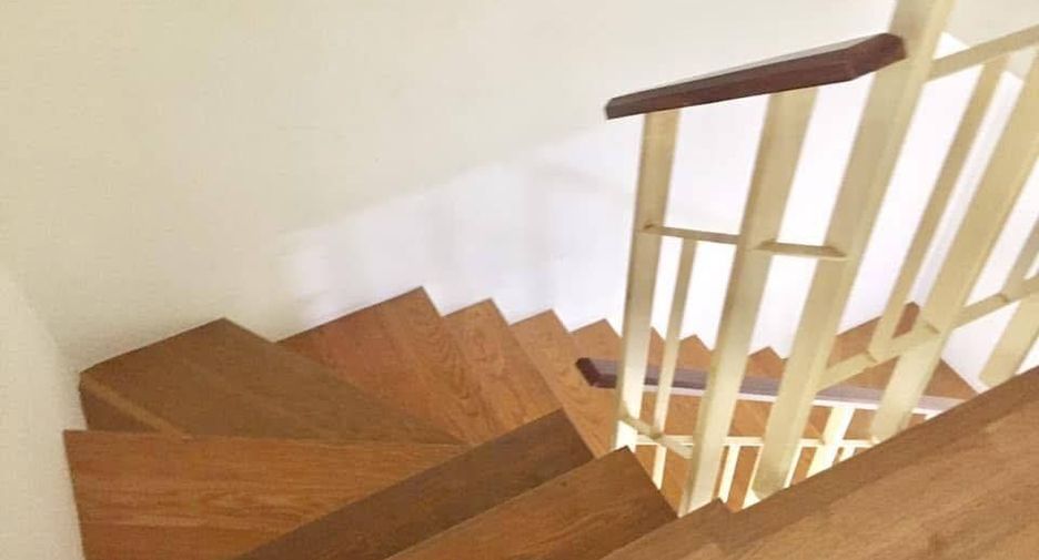 For rent 3 bedrooms townhouse in Lat Phrao, Bangkok