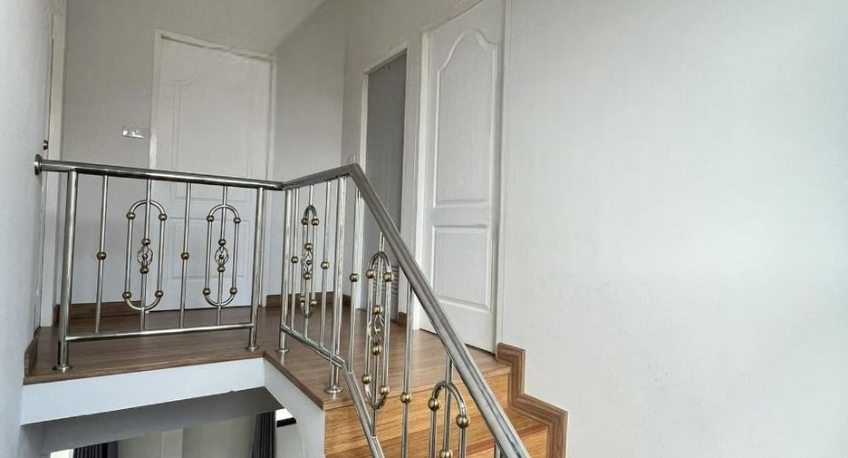 Haus zum Kauf mit 3 Zimmer in Saraphi, Chiang Mai