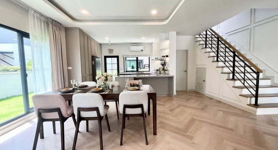 Аренда 4 спальни дом в Bang Phli, Самутпракан