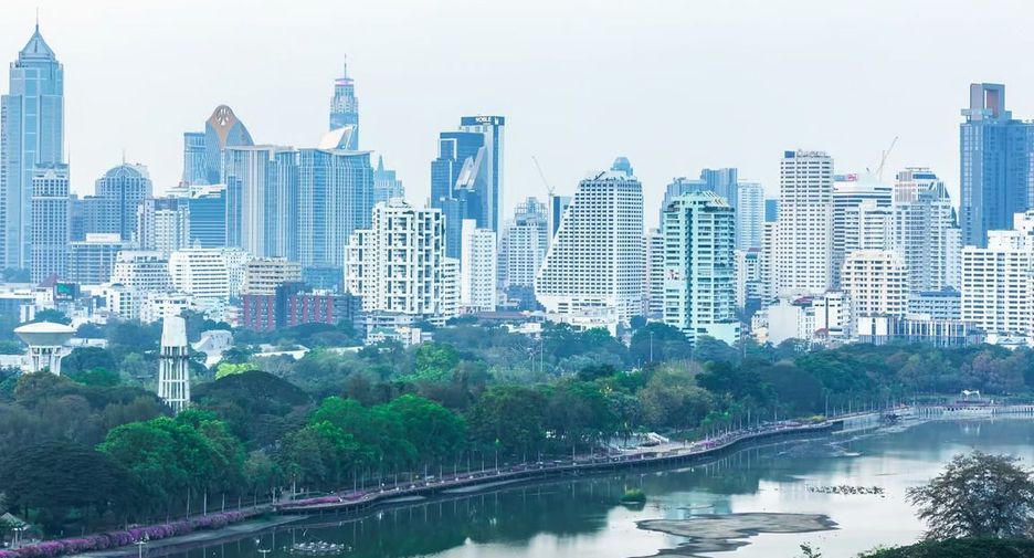 出租 2 卧室 公寓 在 Khlong Toei, 曼谷