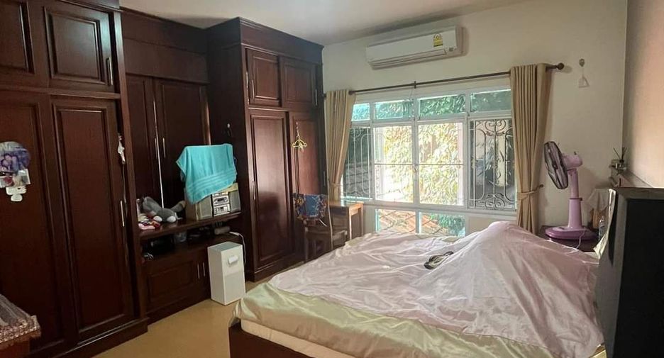 For sale 4 bedrooms house in San Sai, Chiang Mai