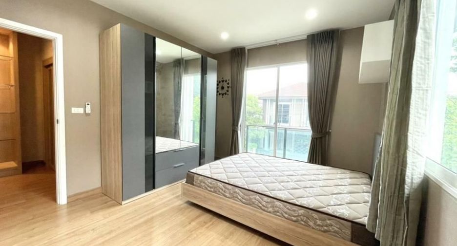 For rent 3 bedrooms house in Suan Luang, Bangkok