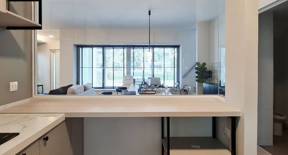 For rent 3 bedrooms house in Prawet, Bangkok