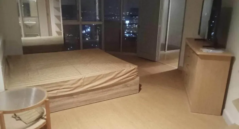 Wohnung zur Miete mit 2 Zimmer in Khlong Toei, Bangkok