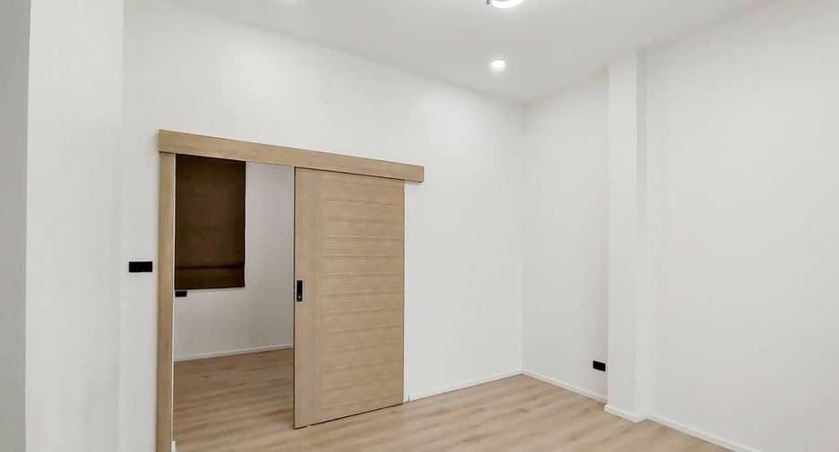 For sale 3 bedrooms house in San Sai, Chiang Mai