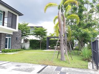 For sale 4 bedrooms house in Mueang Chiang Mai, Chiang Mai
