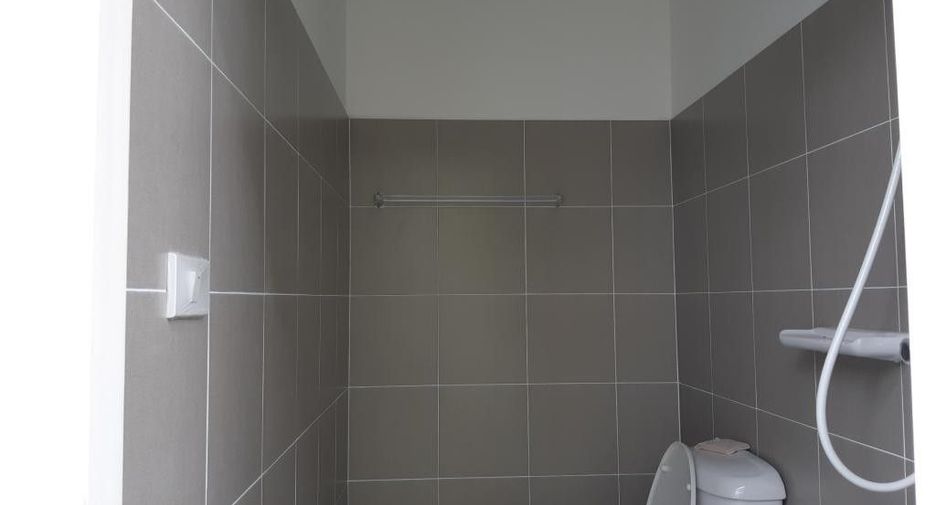 For sale 4 bedrooms house in Mueang Chiang Mai, Chiang Mai