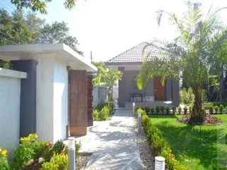 Villa zum Kauf mit 3 Zimmer in Hang Dong, Chiang Mai