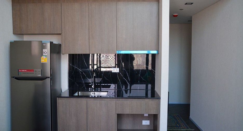 For sale 1 bed condo in Phra Khanong, Bangkok