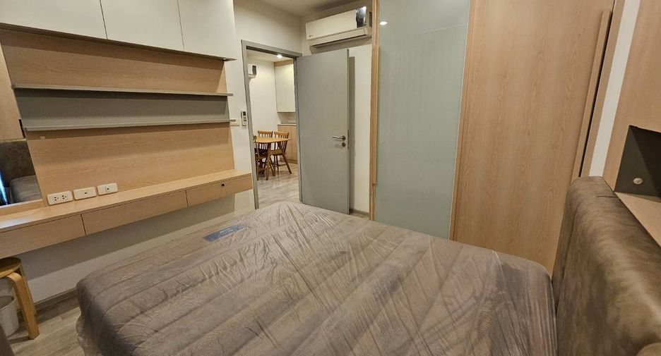 For rent 2 bedrooms condo in Bangkok Noi, Bangkok