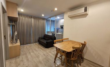 For rent 2 bedrooms condo in Bangkok Noi, Bangkok
