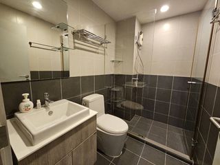 For rent 2 bedrooms condo in Bangkok Noi, Bangkok