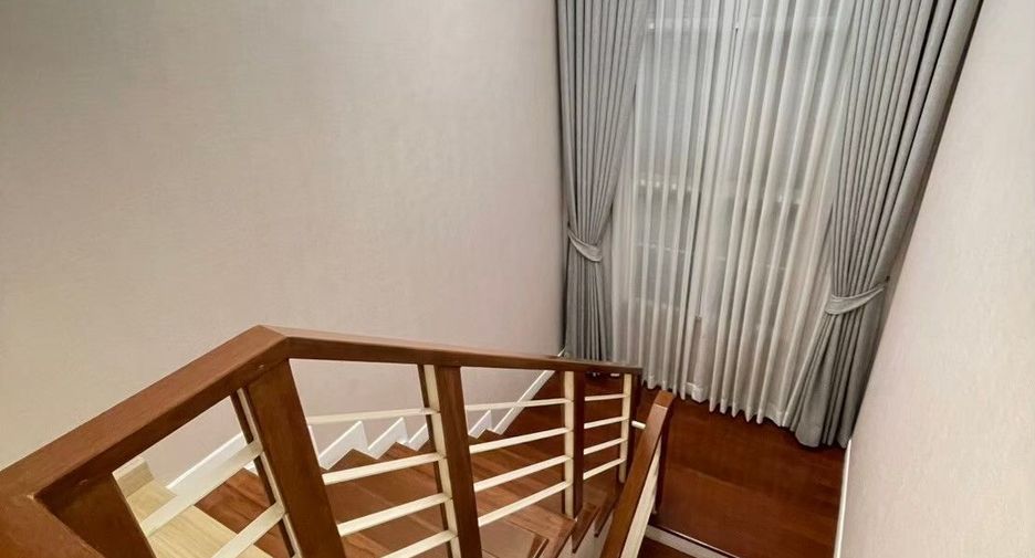 Продажа 4 спальни дом в Сан Саи, Чианг Маи