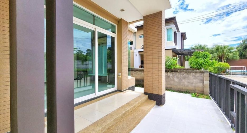 Haus zum Kauf mit 5 Zimmer in Taling Chan, Bangkok