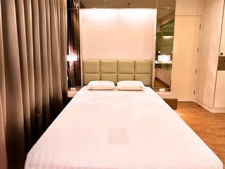 For rent 2 bedrooms condo in Phra Khanong, Bangkok