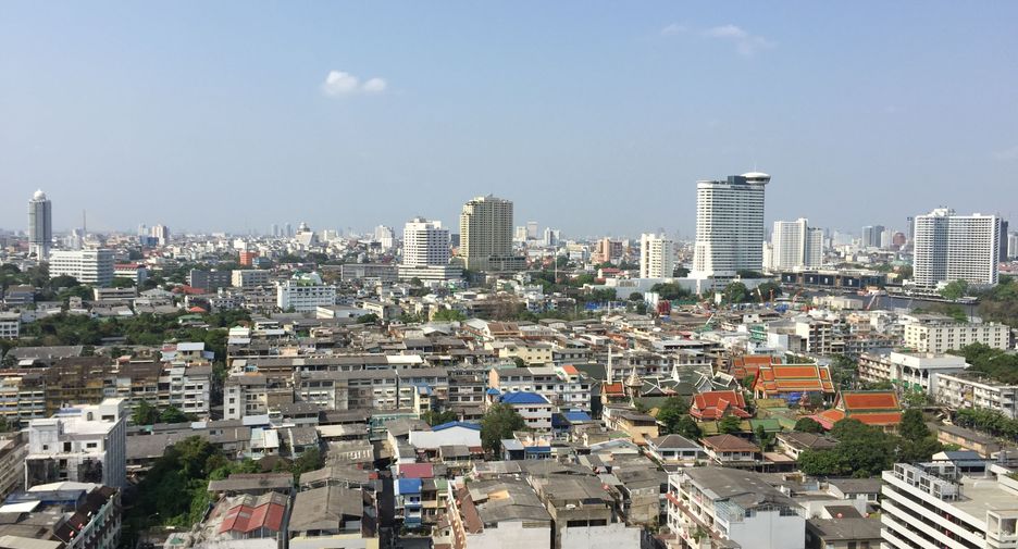 For rent studio condo in Khlong San, Bangkok