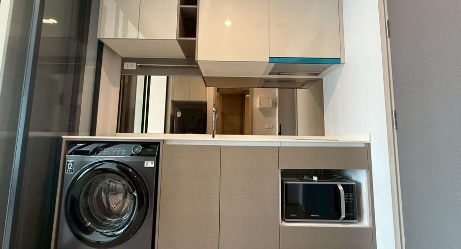 For rent 1 bed condo in Huai Khwang, Bangkok