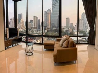 À louer 2 chambres condo à Bang Rak, Bangkok