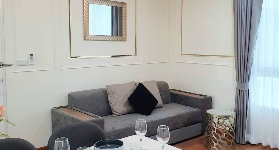 For rent 2 bedrooms condo in Thon Buri, Bangkok