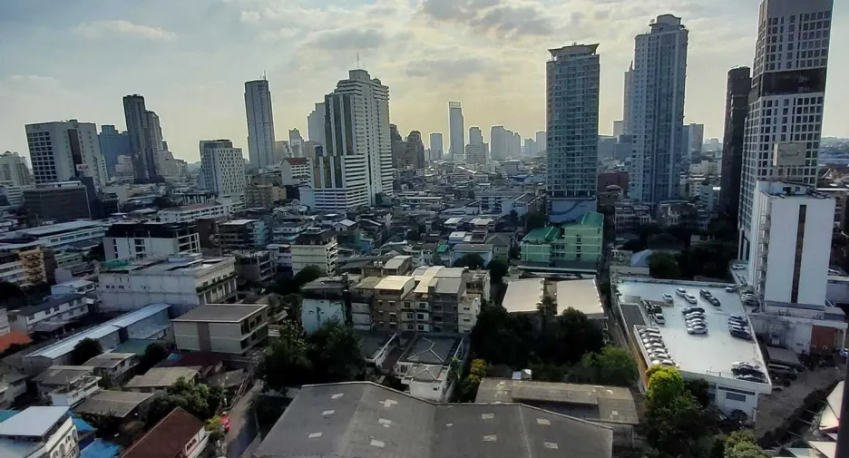 For rent studio condo in Bang Rak, Bangkok
