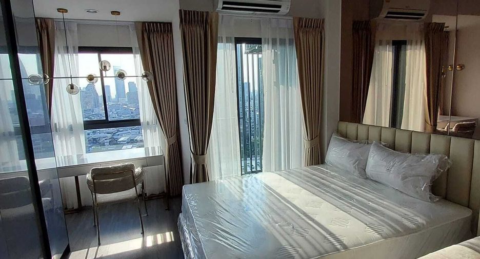 À louer studio condo à Bang Rak, Bangkok