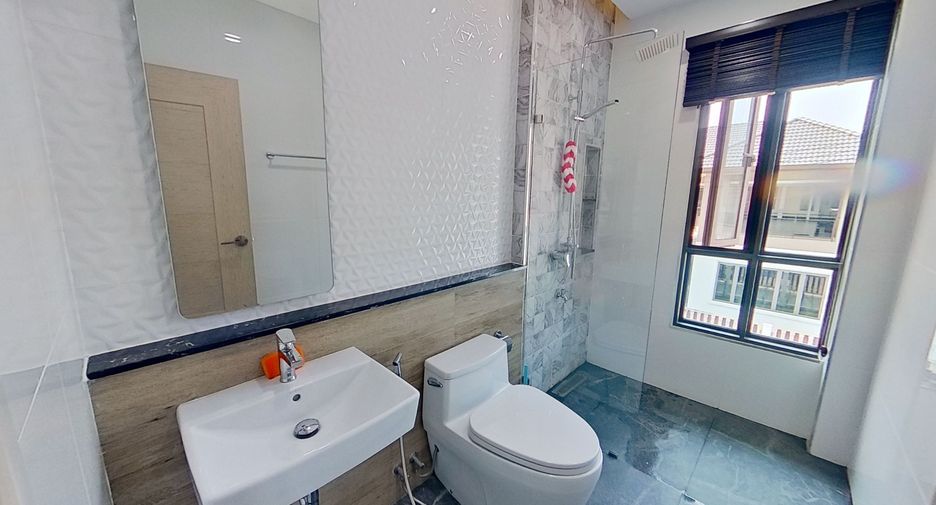 Casa en venta de 3 habitaciones en San Sai, Chiang Mai