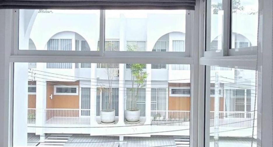 For rent 3 bedrooms townhouse in Mueang Chiang Mai, Chiang Mai