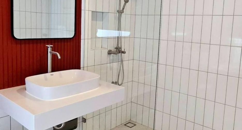 For rent 3 bedrooms townhouse in Mueang Chiang Mai, Chiang Mai