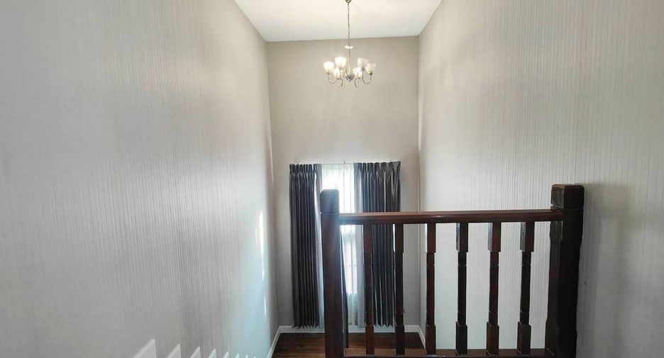 Haus zum Kauf mit 5 Zimmer in Mueang Chiang Mai, Chiang Mai