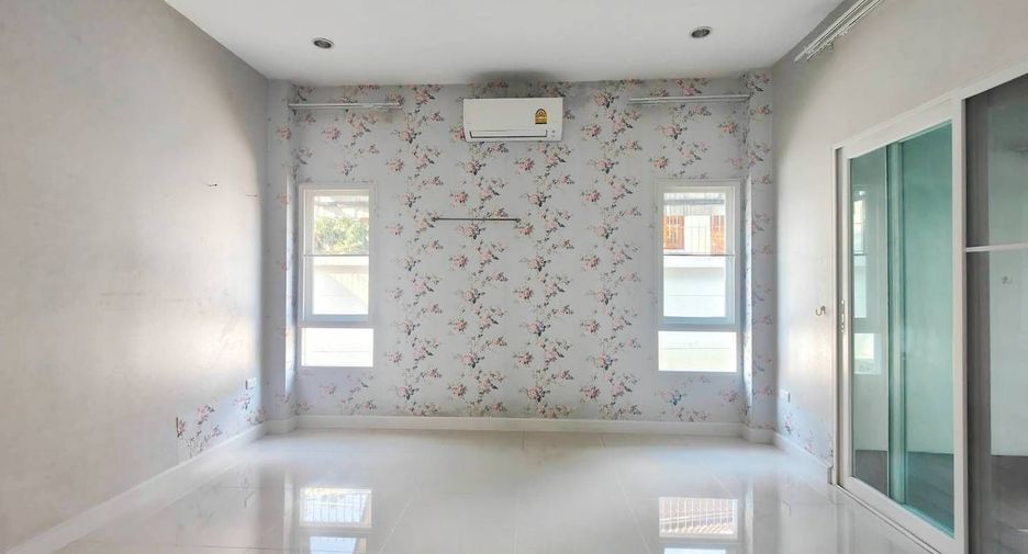 Haus zum Kauf mit 5 Zimmer in Mueang Chiang Mai, Chiang Mai