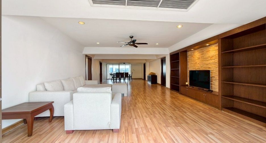For rent 3 ベッドルーム apartment in Khlong Toei, Bangkok