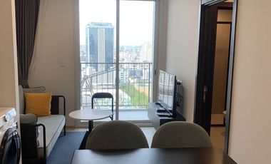 Condo en alquiler de 2 habitaciones en Huai Khwang, Bangkok