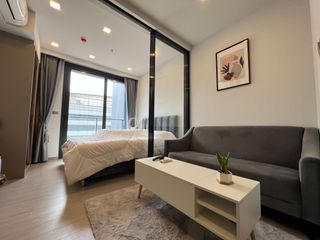 À louer studio condo à Huai Khwang, Bangkok