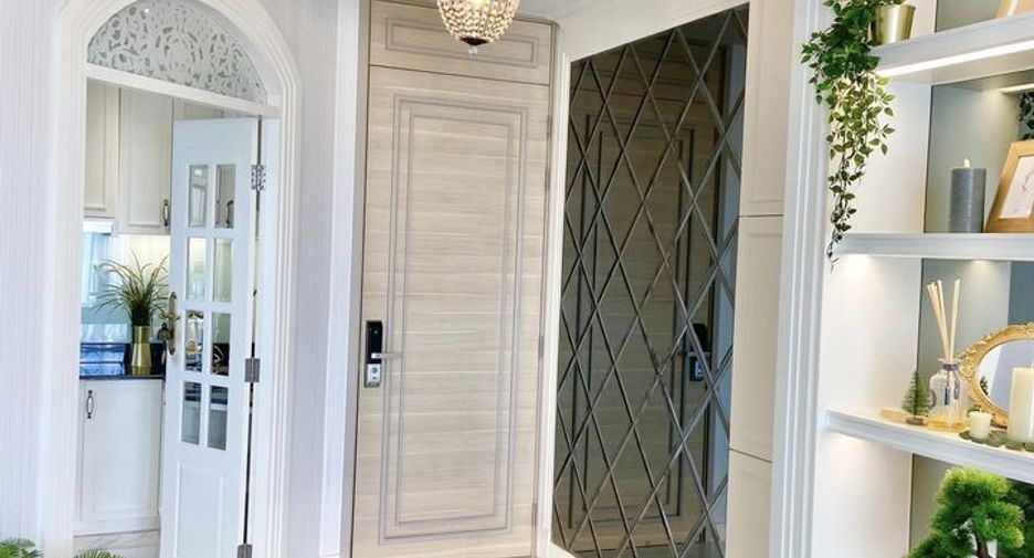 For sale 2 ベッドルーム condo in Khlong Toei, Bangkok