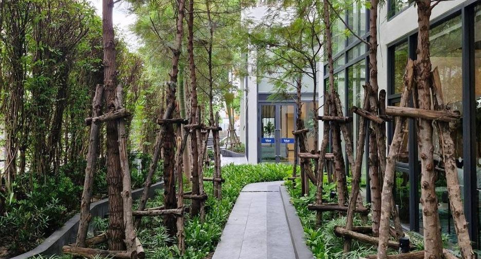 For rent studio condo in Phra Khanong, Bangkok