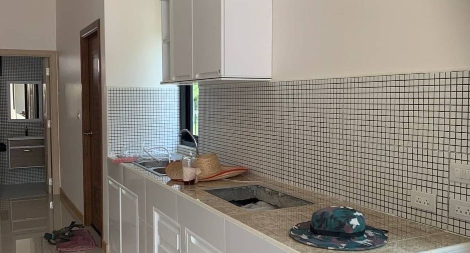 For sale 3 bedrooms house in Saraphi, Chiang Mai