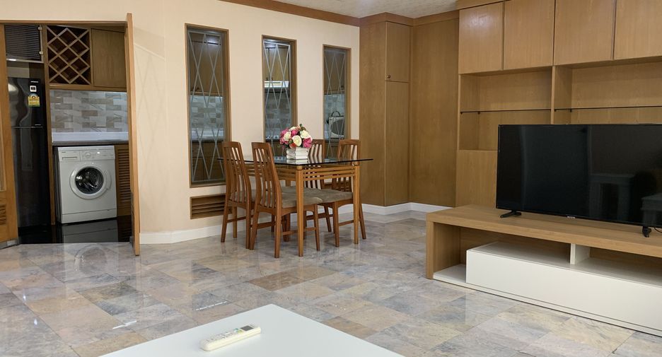 For rent 2 bedrooms condo in Watthana, Bangkok