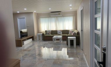 Condo en alquiler de 2 habitaciones en Watthana, Bangkok