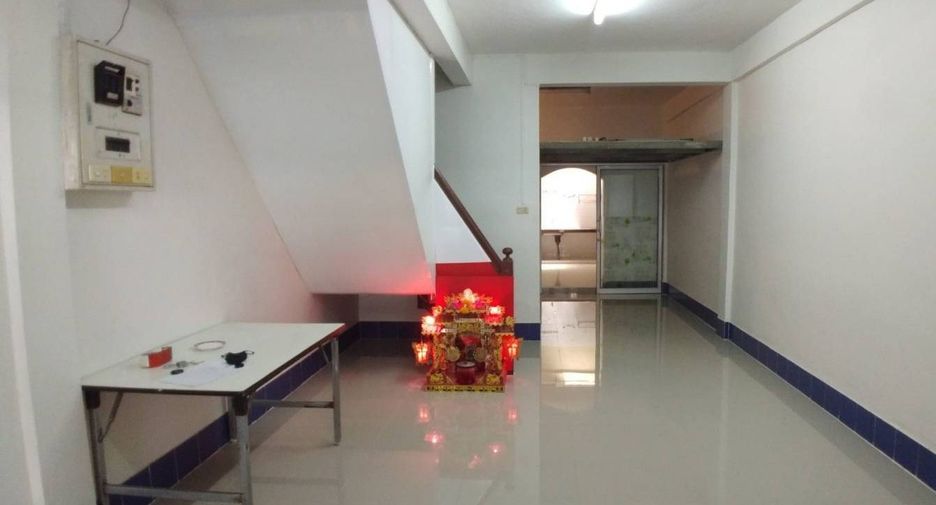 For sale 2 bedrooms townhouse in Bang Khae, Bangkok