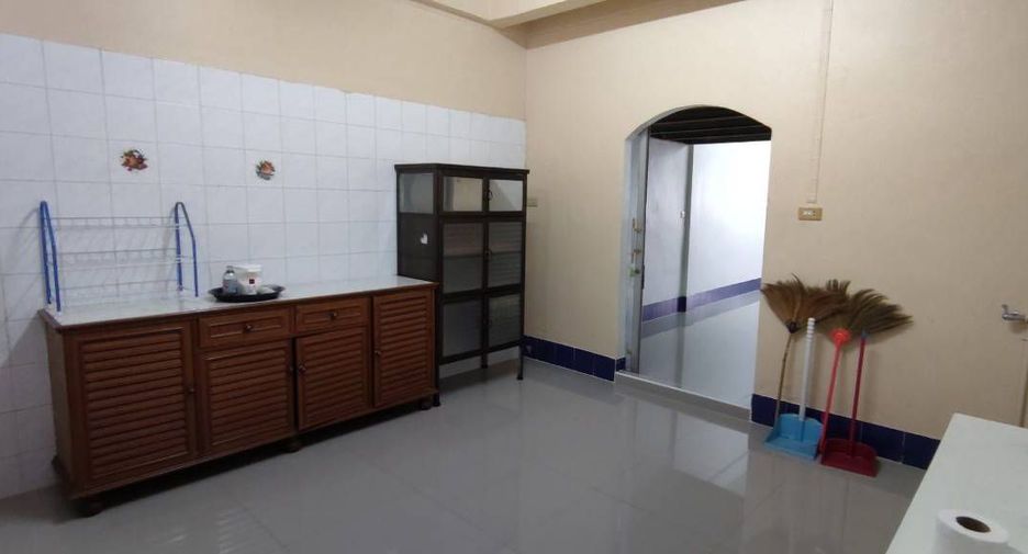 For sale 2 bedrooms townhouse in Bang Khae, Bangkok