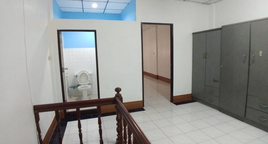 For sale 2 bedrooms townhouse in Bang Khae, Bangkok