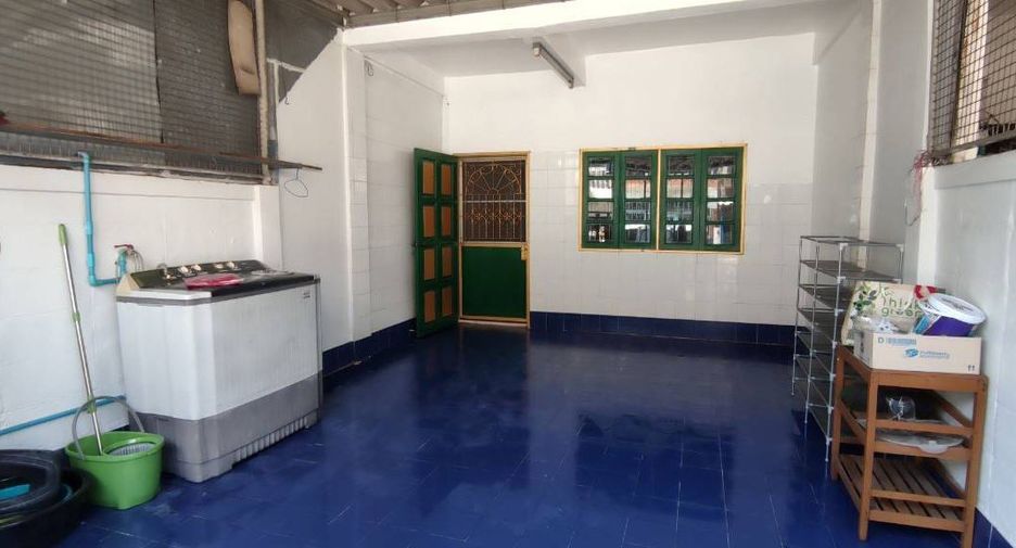 For sale 2 bedrooms townhouse in Bang Khae, Bangkok