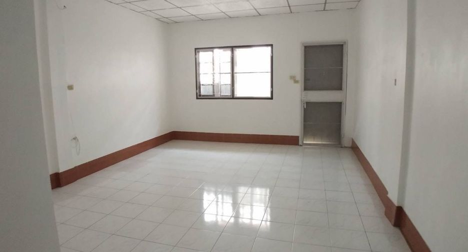 For sale 2 bedrooms townhouse in Bang Khae, Bangkok