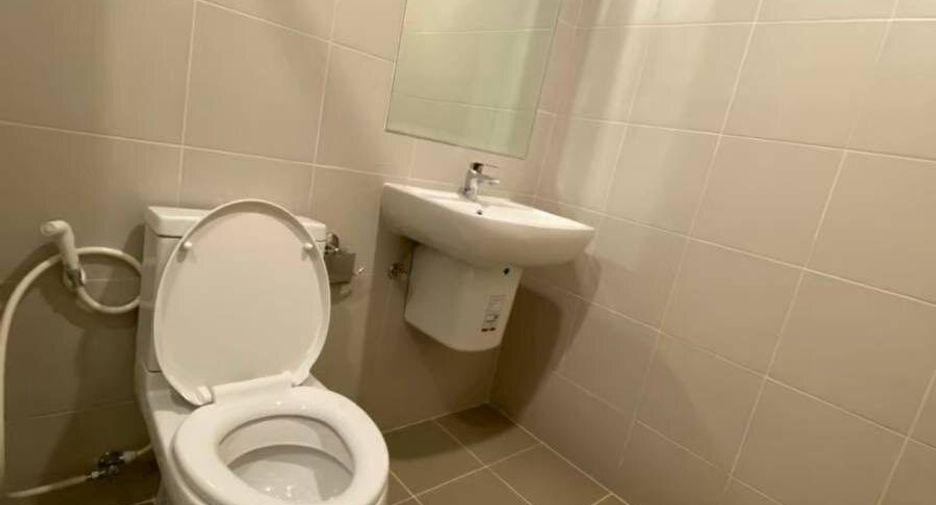 Wohnung zur Miete mit 1 Zimmer in Huai Khwang, Bangkok