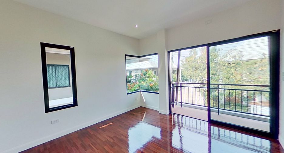 À vendre 4 chambres maison à Hang Dong, Chiang Mai